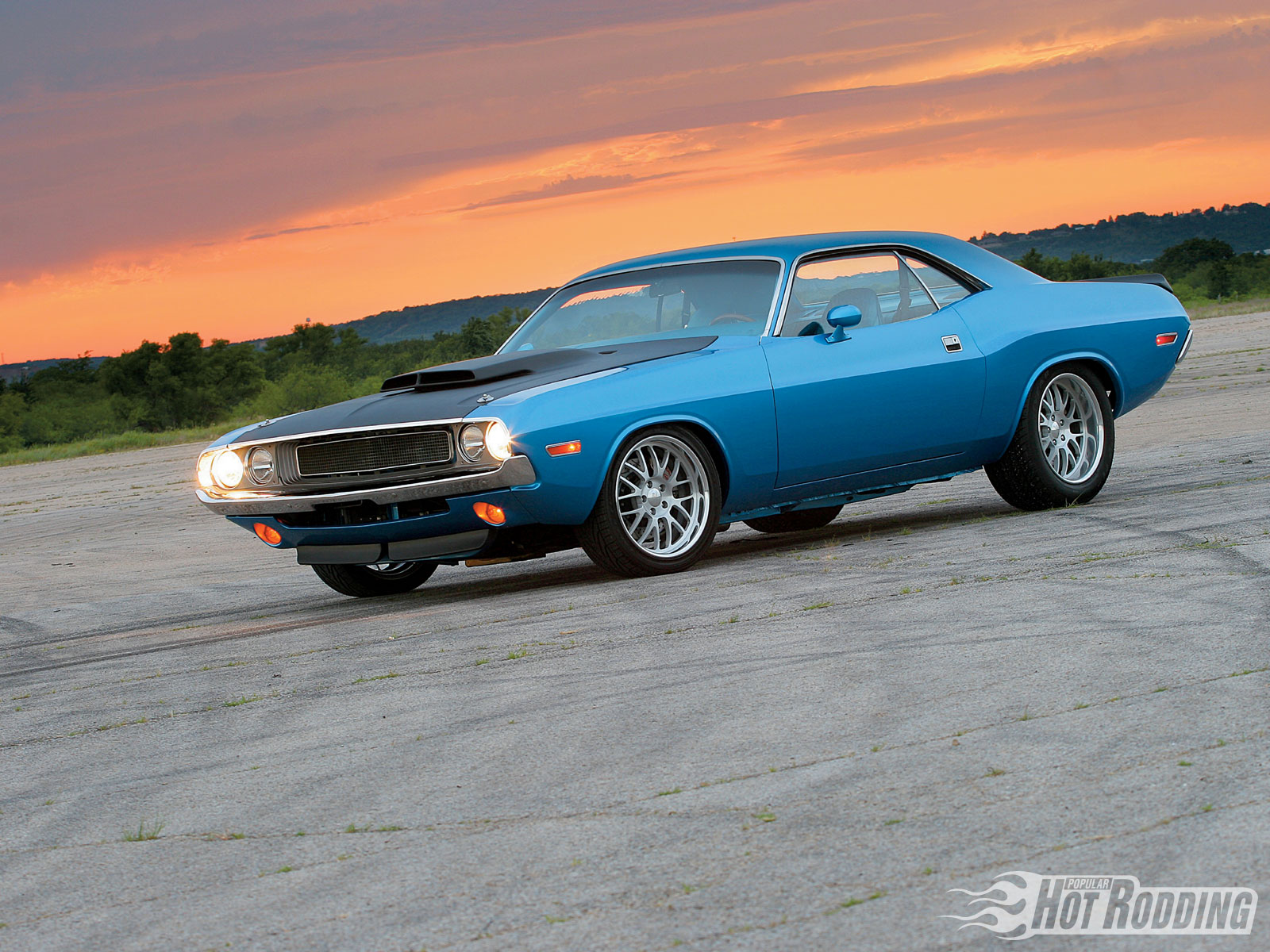 Name:  1002phr_18_o-1970_dodge_challenger-front_bumper.jpg
Views: 490
Size:  390.9 KB