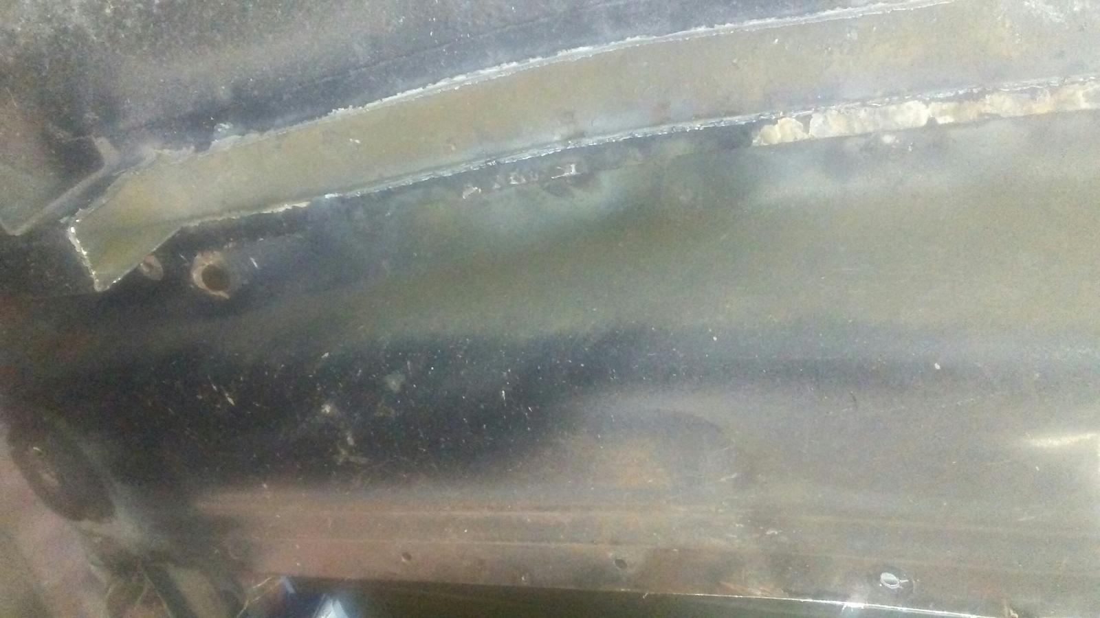 Name:  Nice Clean Rear Trunk Floor Metal Under Rear Frame Rails.jpg
Views: 3610
Size:  134.6 KB