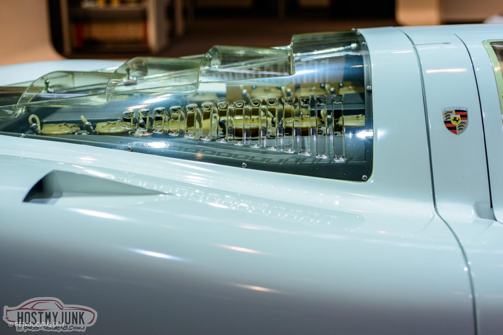 Name:  Mate-Boer-Retro-Classics-Stuttgart-2019-50-2000x1335.jpg
Views: 1390
Size:  133.5 KB