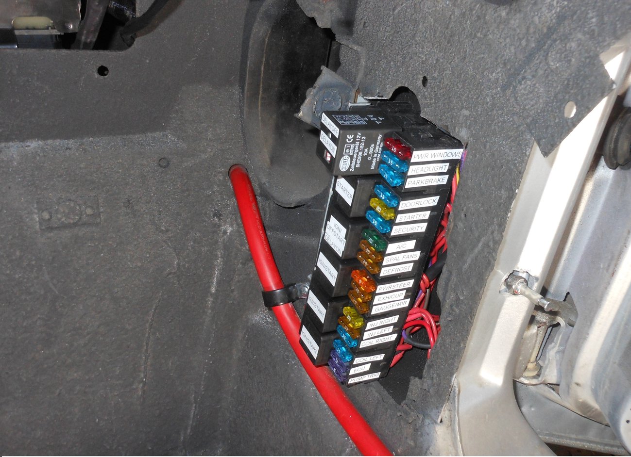 Name:  fusebox_pass_3802422d225d9db10fda15a108573a9dcb6390a8.jpg
Views: 187
Size:  219.8 KB