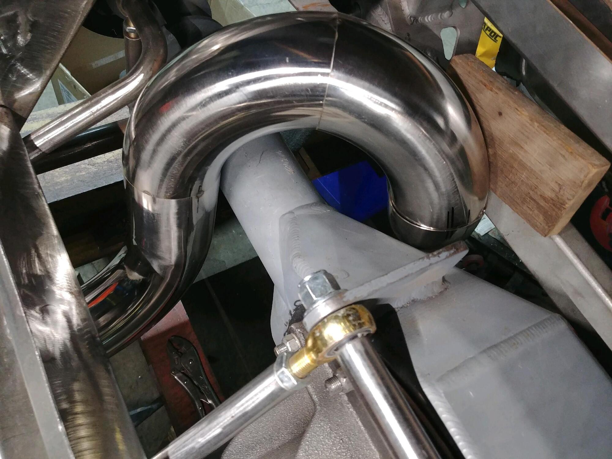 Name:  Fabbing the exhaust system starboard side over the axle.jpg
Views: 459
Size:  288.9 KB
