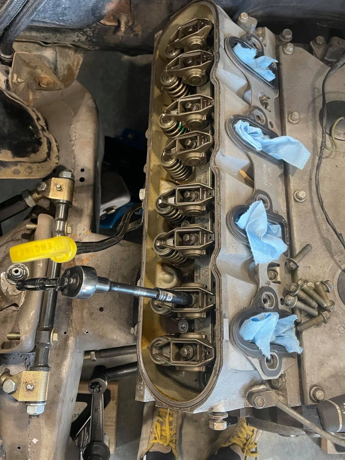 Name:  Rocker bolts off.jpg
Views: 843
Size:  257.1 KB