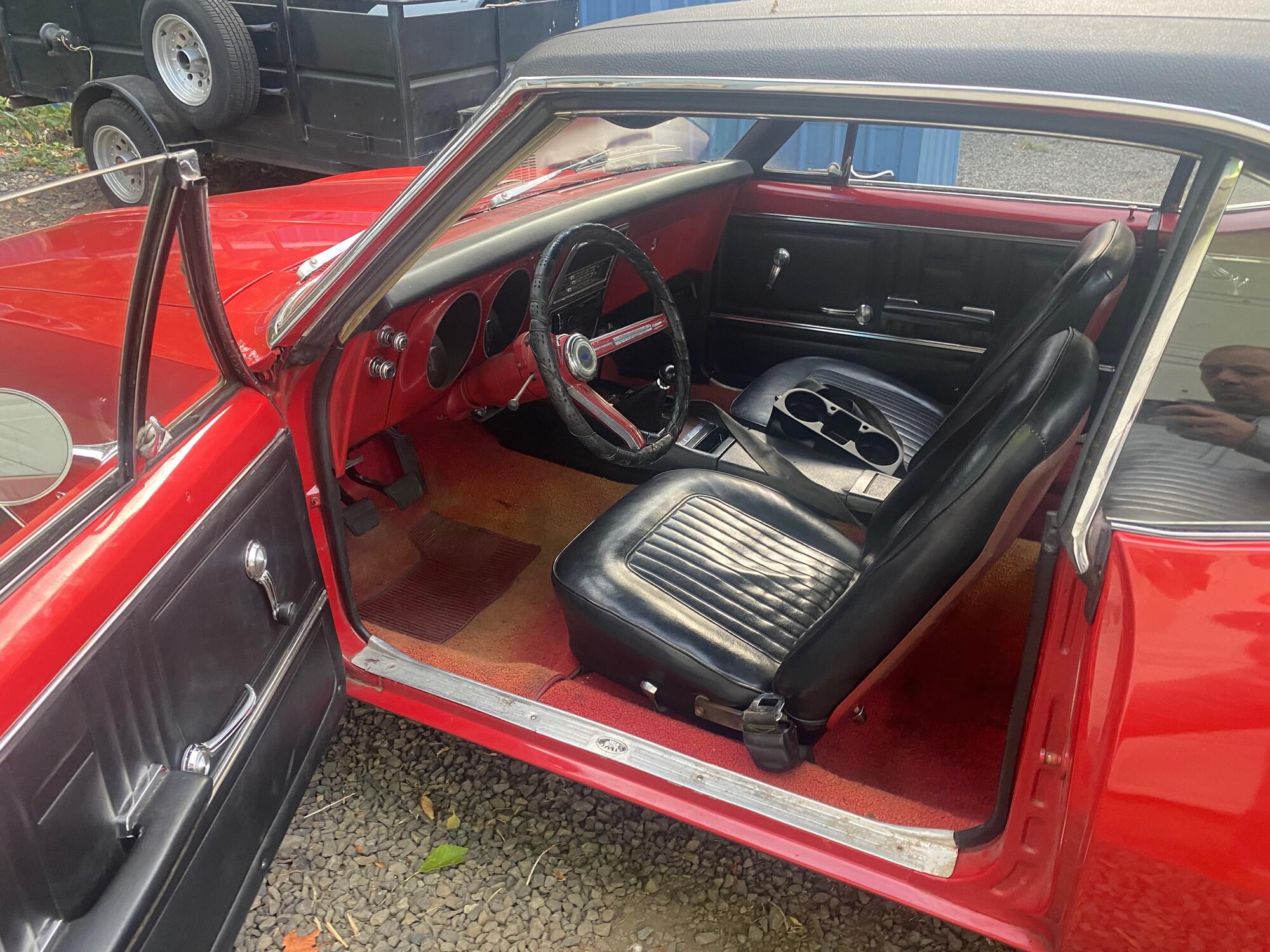 Name:  interior.jpg
Views: 105
Size:  427.7 KB