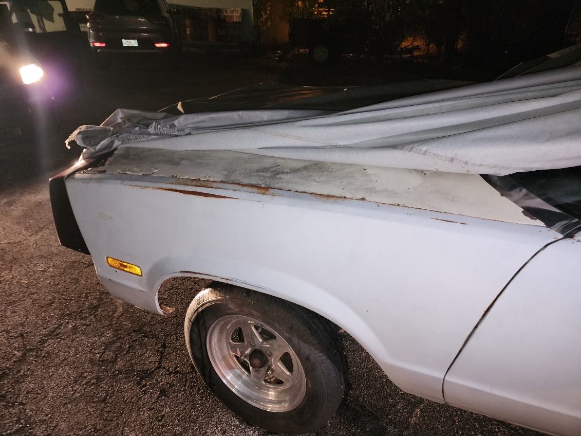 Name:  Fender Driver Side.jpg
Views: 607
Size:  141.6 KB
