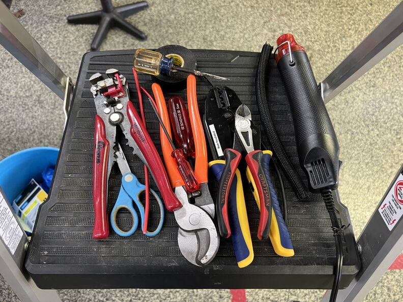 Name:  20220601191818-89d20c16-me.jpg
Views: 632
Size:  122.7 KB