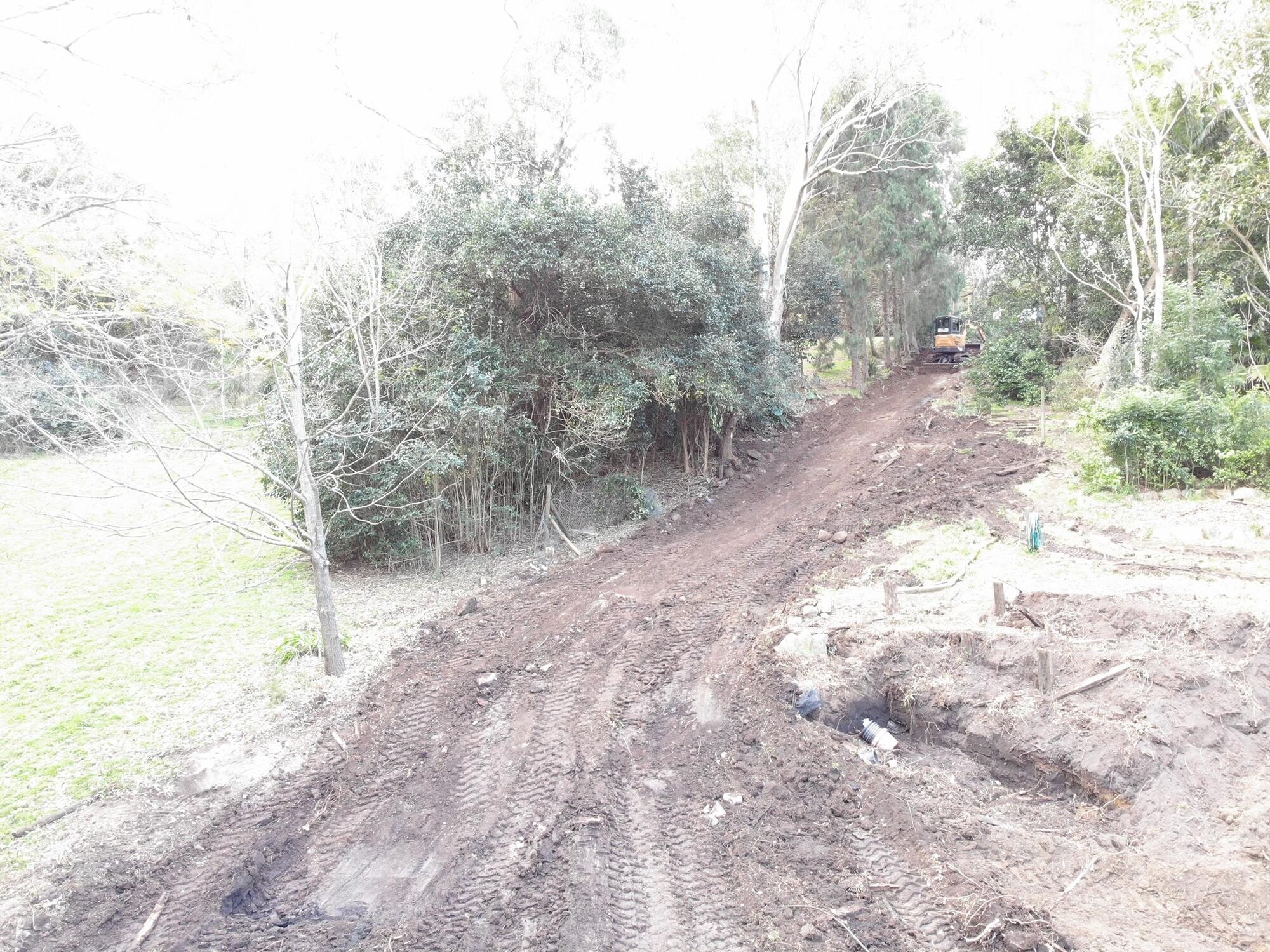 Name:  Cutting the driveway.jpg
Views: 384
Size:  650.0 KB