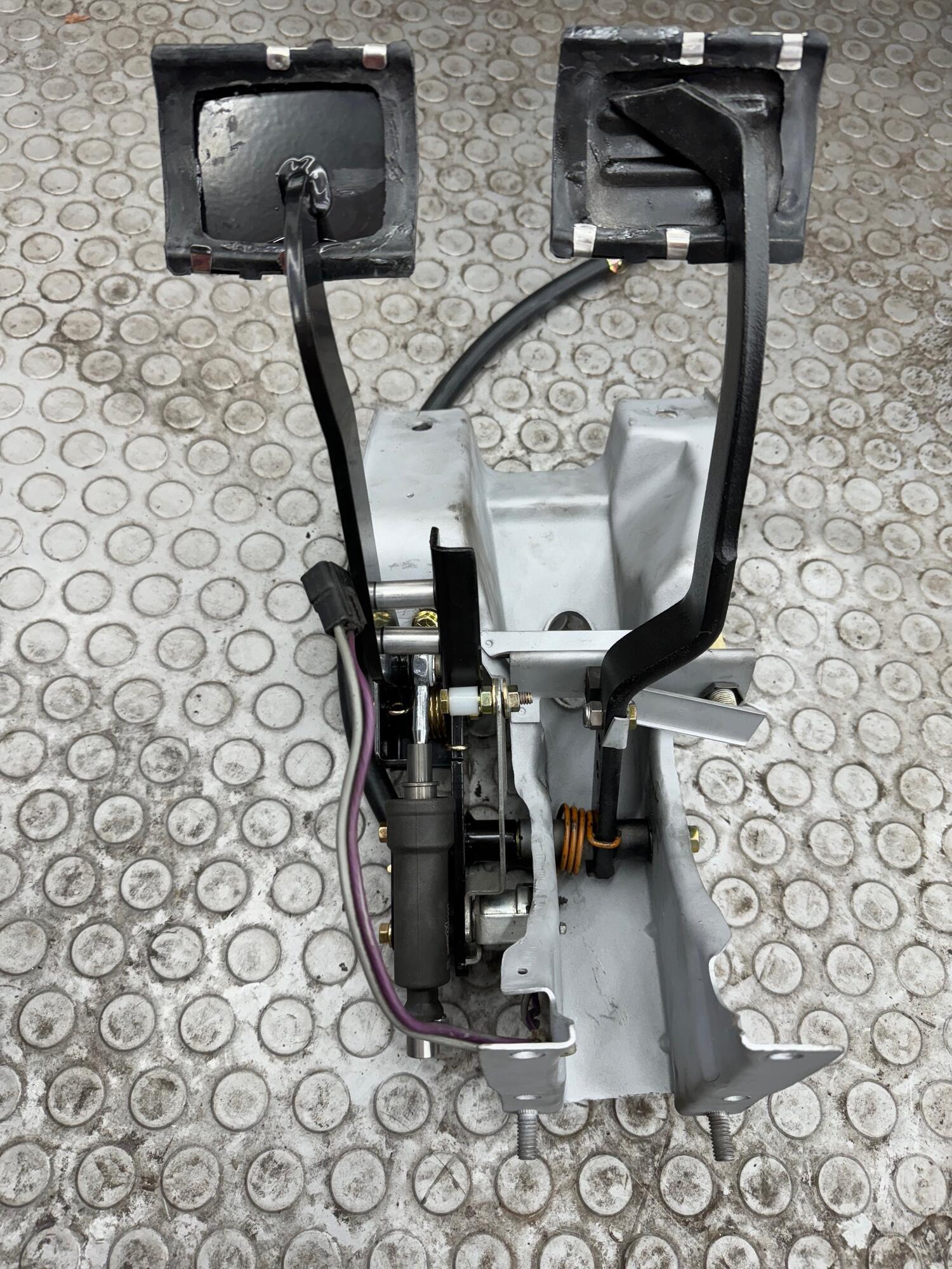 Name:  clutch pedal 1.jpg
Views: 1048
Size:  468.8 KB