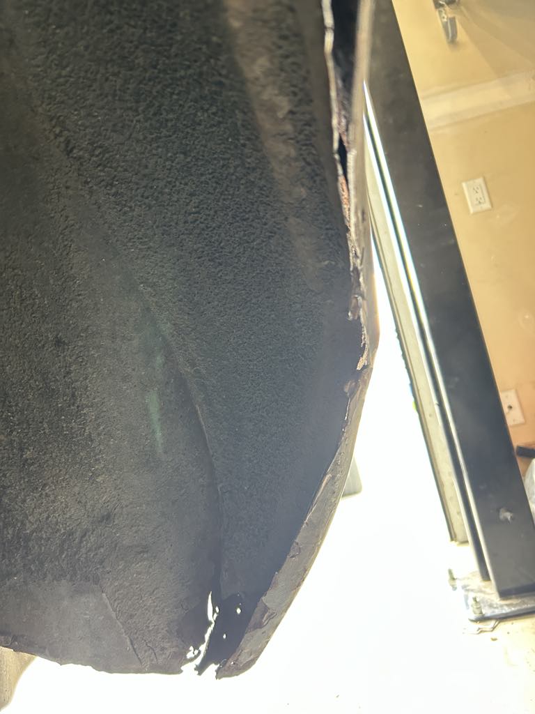 Name:  fender lip trim #3.jpg
Views: 325
Size:  80.2 KB