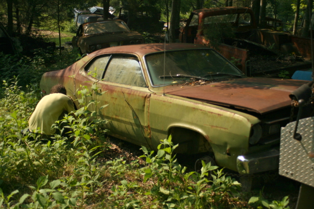 Name:  putting some wheels on it so it will roll.JPG
Views: 5775
Size:  213.1 KB