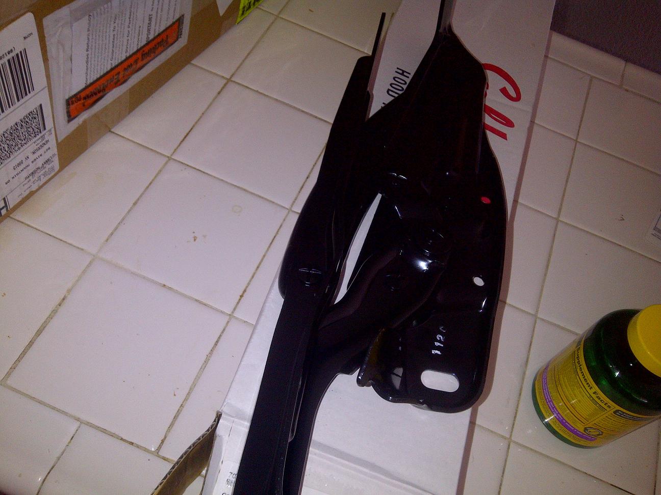 Name:  hood hinges.JPG
Views: 456
Size:  143.7 KB