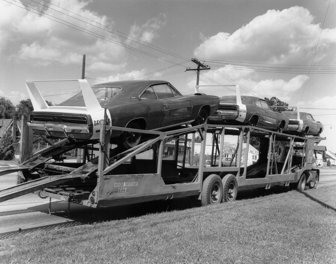 Name:  daytona_hauler.jpg
Views: 573
Size:  191.9 KB