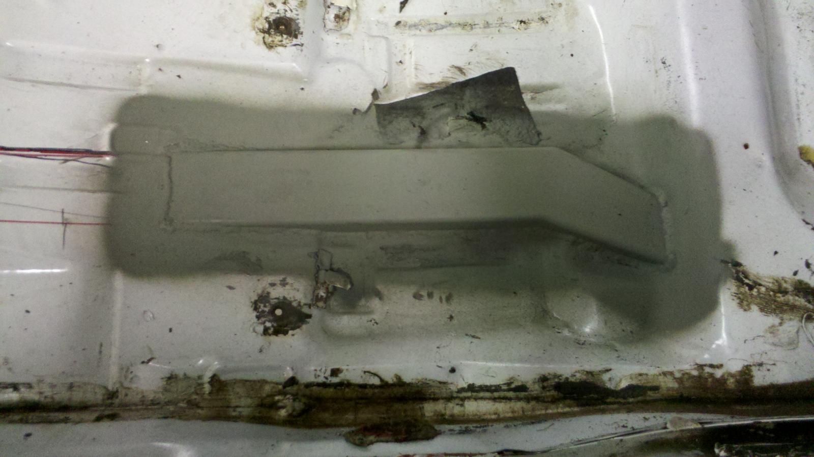 Name:  2011-12-27_18-27-37_98.jpg
Views: 1798
Size:  141.7 KB