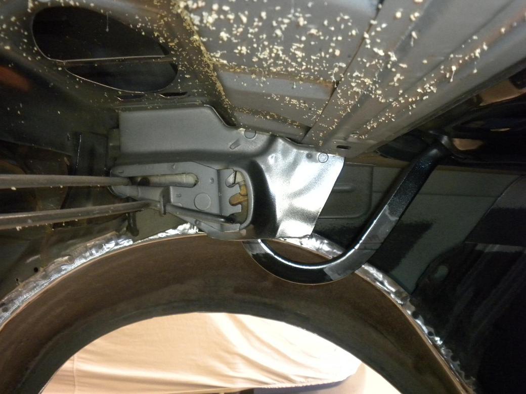 Name:  trunk hinge.jpg
Views: 10340
Size:  101.9 KB