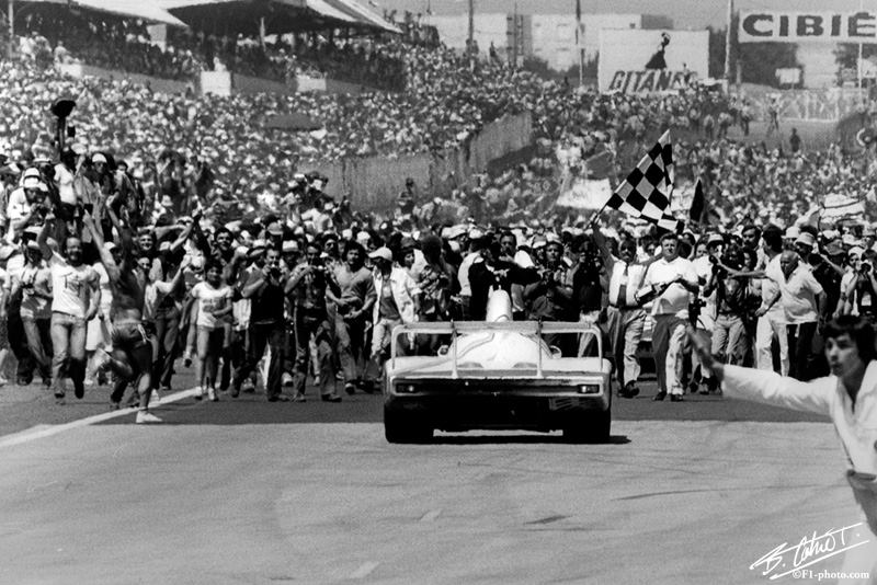 Name:  Ickx-Bell-1981.jpg
Views: 729
Size:  89.2 KB