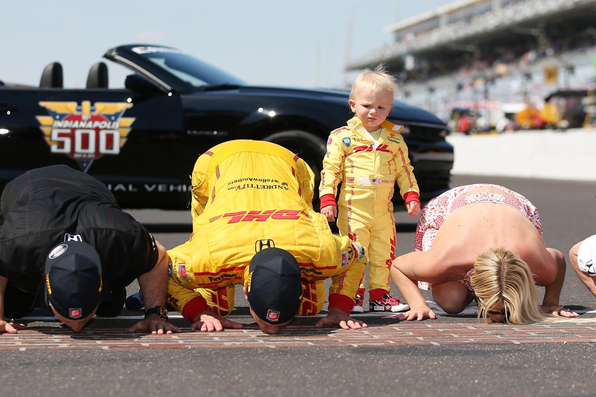 Name:  98th-indianapolis-500-mile-race-20140525-201723-650.jpg
Views: 731
Size:  136.1 KB