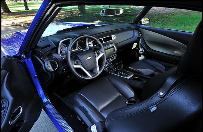Name:  69 camaro 2012 console with horseshoe shifter.JPG
Views: 9173
Size:  71.4 KB