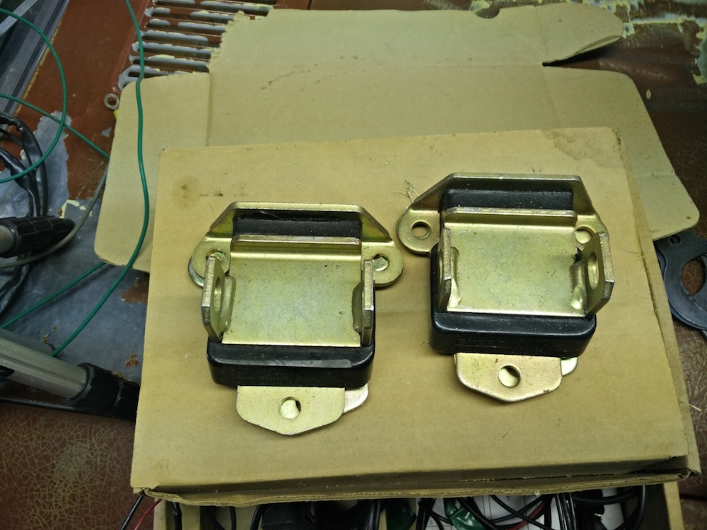 Energy Suspension poly engine mounts